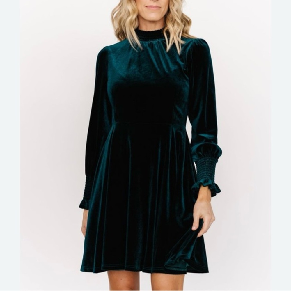 Baltic Born NWT Size S Tina Embossed Velvet fit and flare Dress / Emerald Green
